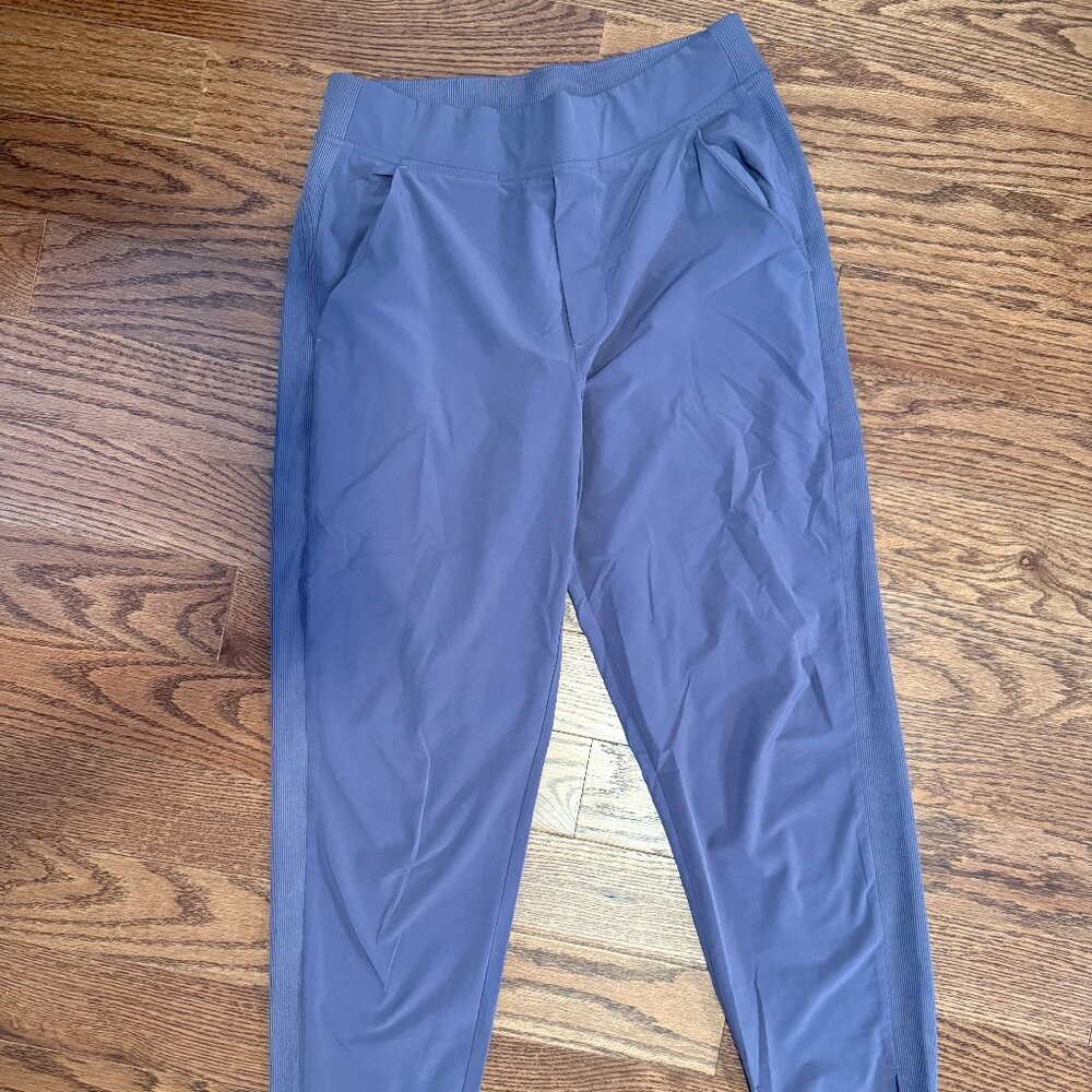 Brooklyn Mid Rise Ankle Pant in Purple